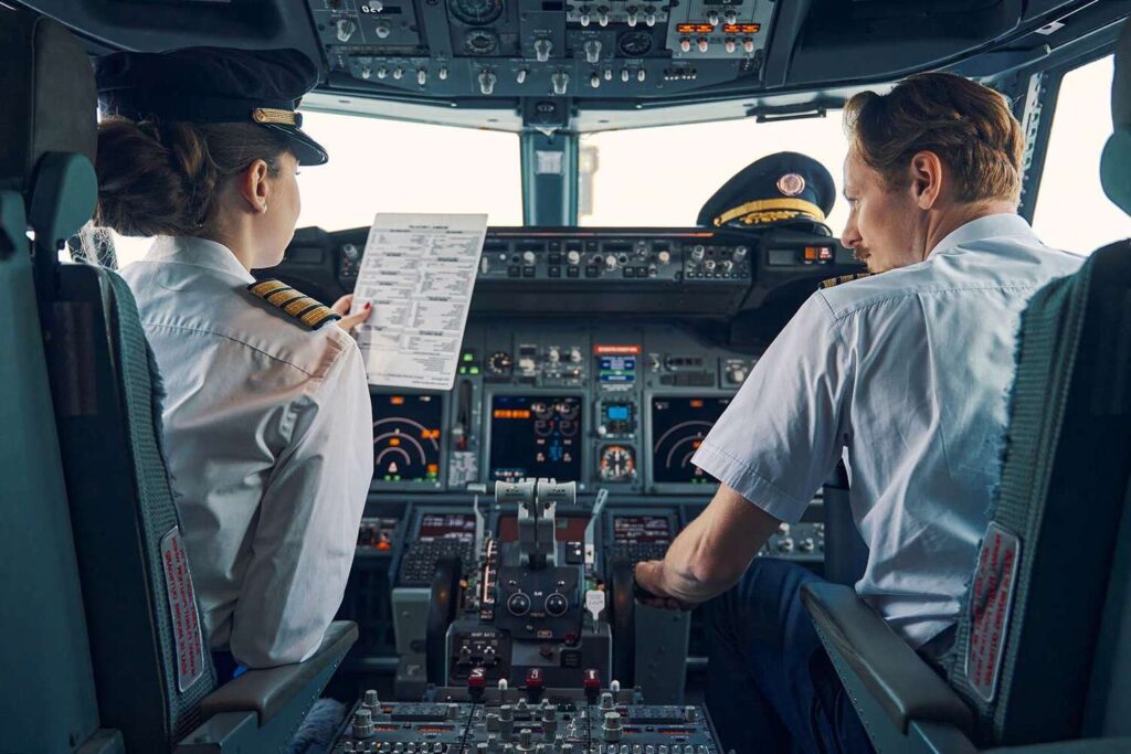 Pilot Training- How Crews Prepare for Crisis Situations